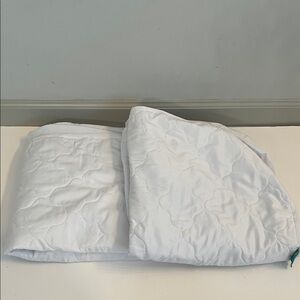 LOT! Two Toddler Bed Mattress Protectors